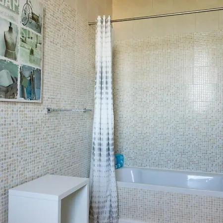 Dignac Chateau Sleeps 10 Pool Wifi Dirac