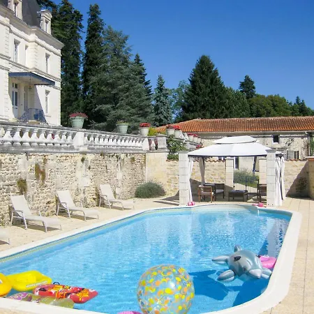 Dignac Chateau Sleeps 10 Pool Wifi Dirac